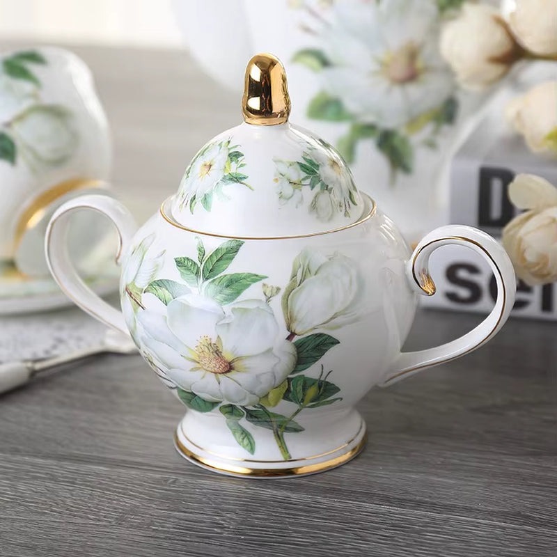 Chic Coffee Set Ideal for Entertaining Guests Featuring Elegant Mugs and Porcelain Premium Craftsmanship