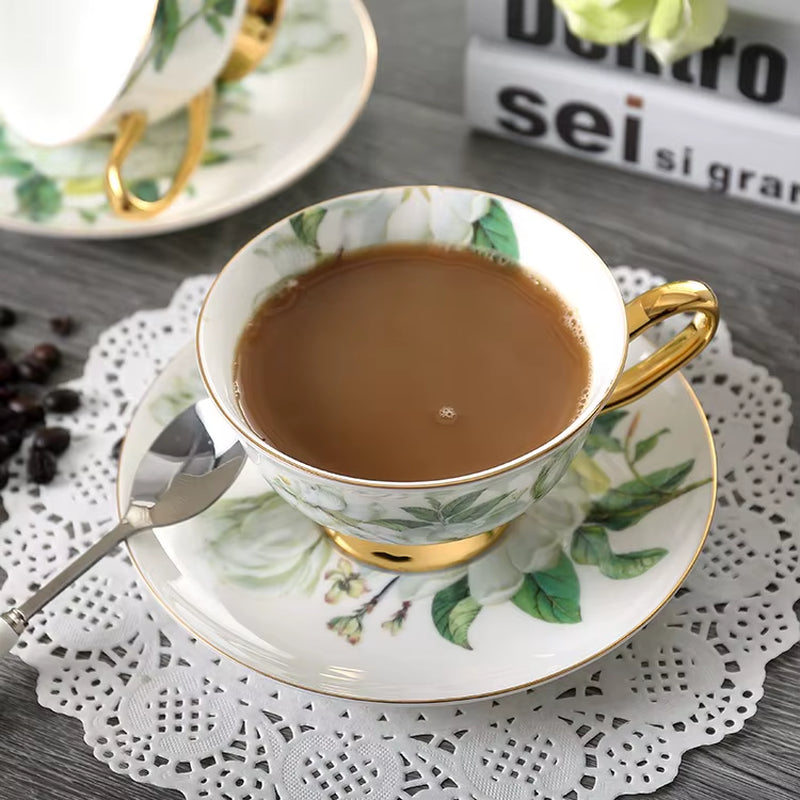 Chic Coffee Set Ideal for Entertaining Guests Featuring Elegant Mugs and Porcelain Premium Craftsmanship