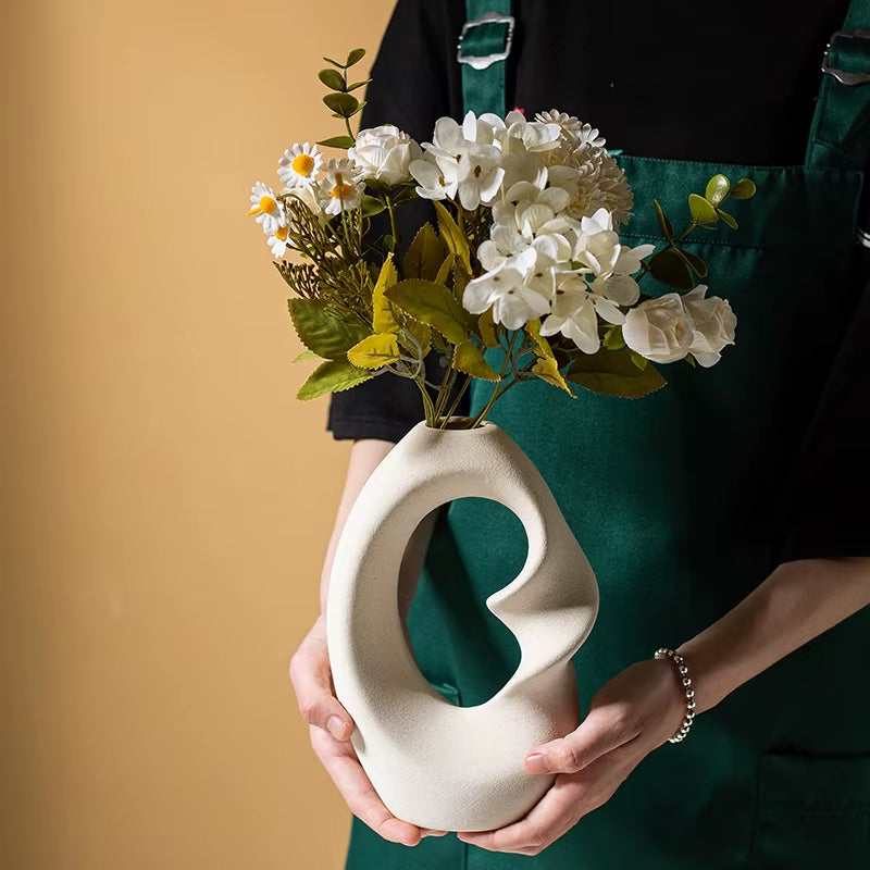 Dropshipping Shopify Nordic Modern Boho Ins Style Decorative Ceramic Aesthetic Flower Vase for Home Decor