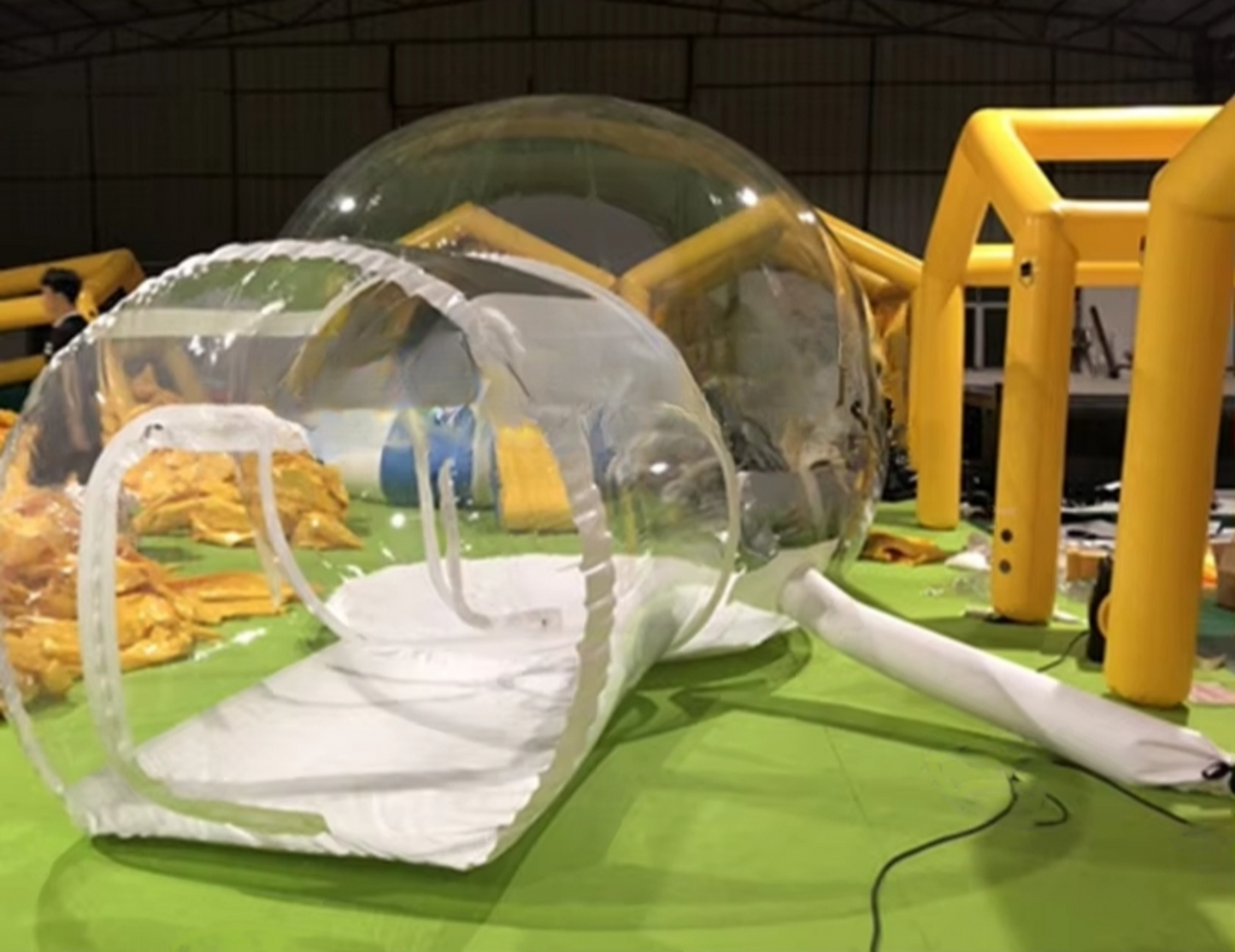 Crystal Clear Inflatable Bubble Tent – Ultimate Outdoor Experience Dome
