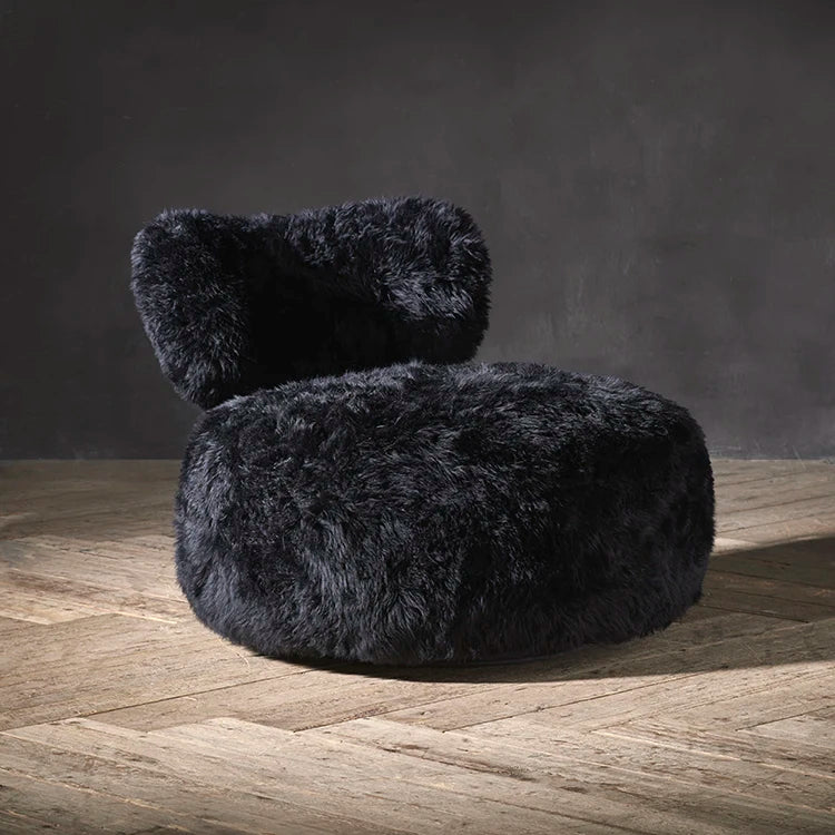 Nordic Haven | Modern Sheepskin Accent Armchair – Cozy Luxury for Living Spaces