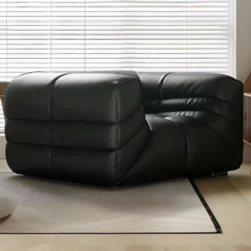Italian Luxe | Minimalist Black Leather Sofa – Modern Elegance for Living Spaces